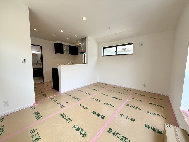 練馬区旭町3丁目　駅近×車庫付　快適コンパクト住宅　限定1棟の居間・リビング