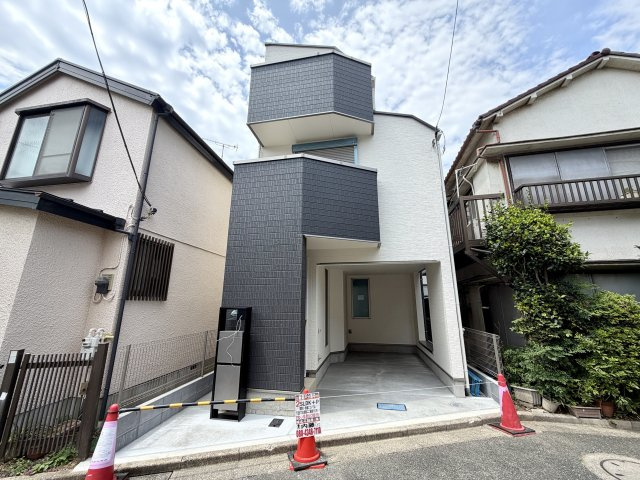 練馬区旭町3丁目　駅近×車庫付　快適コンパクト住宅　限定1棟