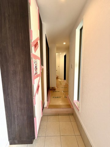 練馬区旭町3丁目　駅近×車庫付　快適コンパクト住宅　限定1棟の玄関