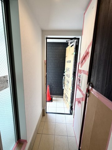 練馬区旭町3丁目　駅近×車庫付　快適コンパクト住宅　限定1棟の玄関