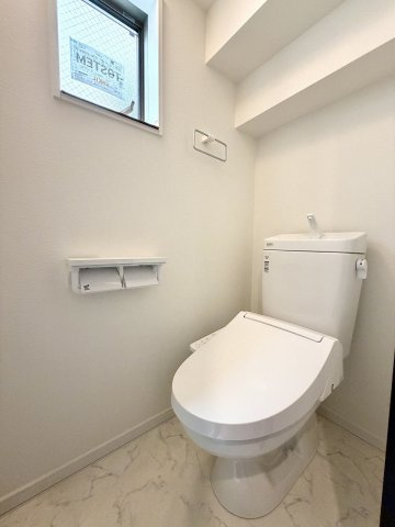 練馬区旭町3丁目　駅近×車庫付　快適コンパクト住宅　限定1棟のトイレ