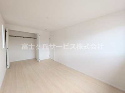 【子供部屋】 | 富士宮市宮原 25期 新築一戸建て | 7.5帖の洋室です