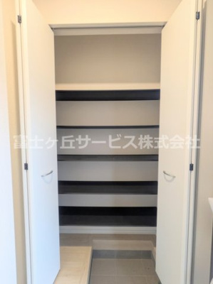 【収納】 | 富士宮市宮原 25期 新築一戸建て | 玄関の収納です