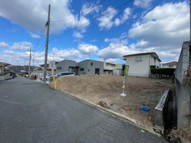 【前面道路含む現地写真】の画像