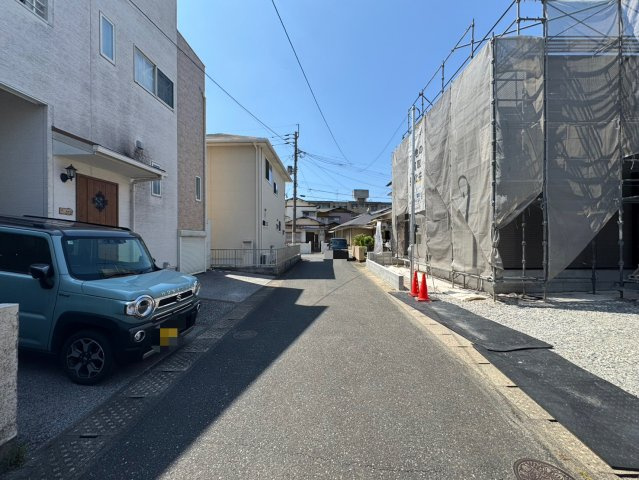 SUN COURTーサンコート－小倉南区南方5丁目【小倉南区　新築戸建て】の前面道路含む現地写真|現地撮影　2026,5,30　SUN COURTーサンコート－小倉南区南方5丁目【小倉南区　新築戸建て】