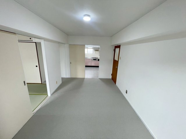 【居間・リビング】の画像