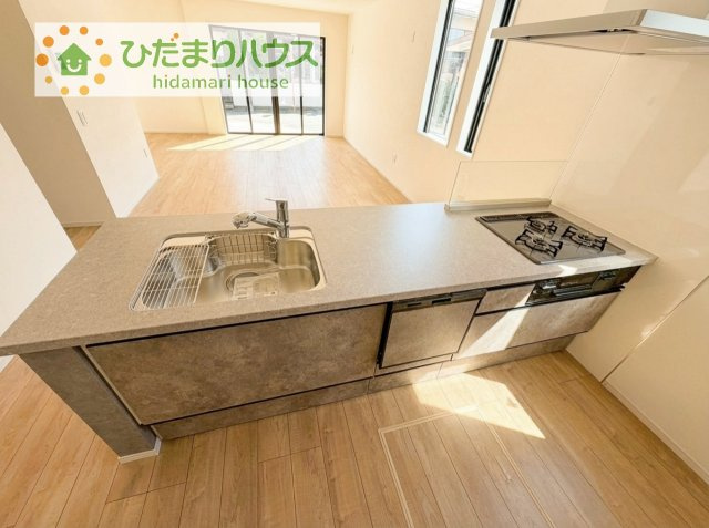 【キッチン】 | 我孫子市並木14期　新築戸建　1号棟 | 料理をしながらでも、ご家族との会話を楽しめる対面式キッチン♪