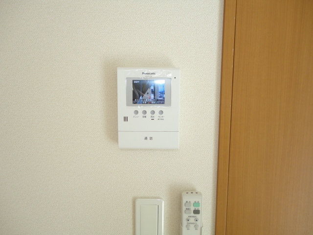 サンフィールの内装|カメラ付インターホン