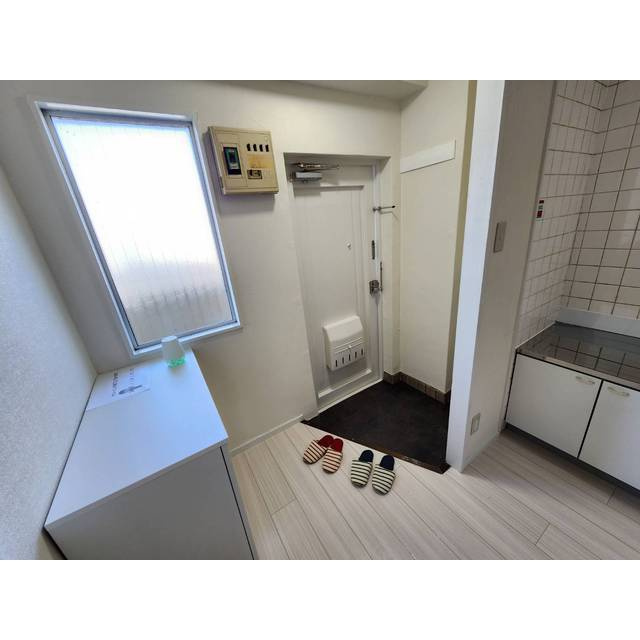 いせやハイツの玄関