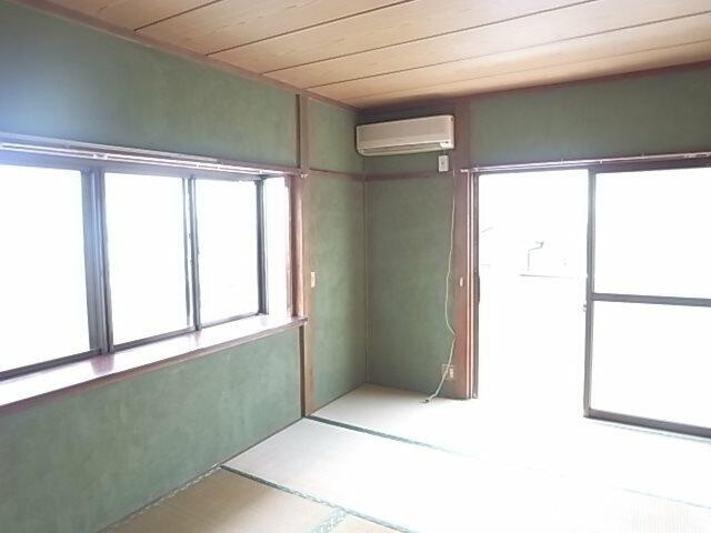 和室７．５帖出窓有り