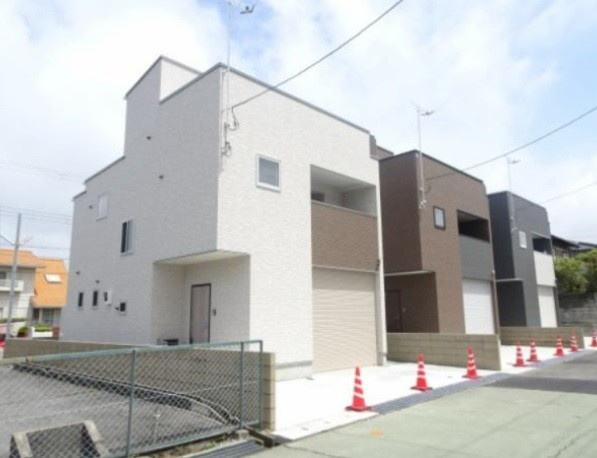 桃山台ベースの外観