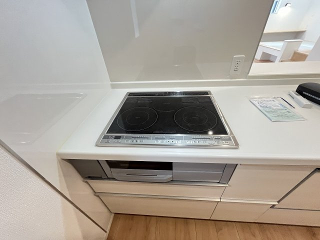 【キッチン】 | 福岡市早良区干隈4丁目　3号棟（全3棟）【仲介手数料無料・0円】 | 施工例。施工例は完成時と異なる場合があります。
