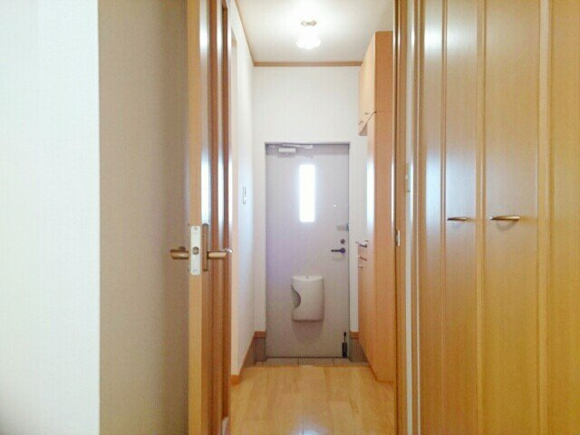 Ｎ’サンリットガーデンの玄関