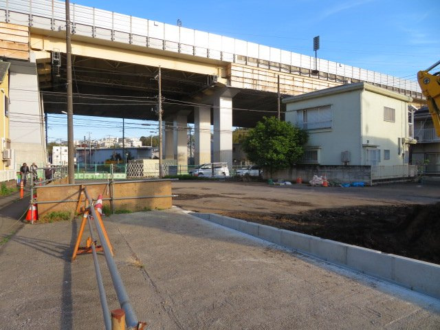 川崎市宮前区南野川２丁目のビル