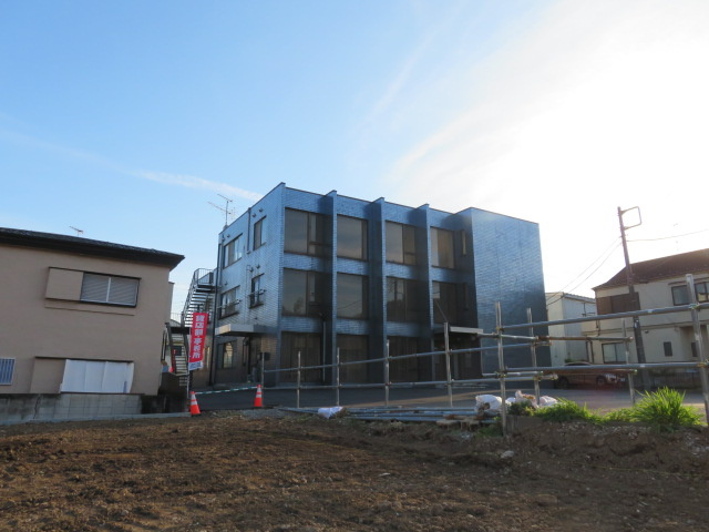 川崎市宮前区南野川２丁目のビルの外観