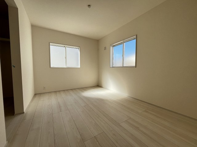 【子供部屋】 | 福岡市早良区干隈4丁目　2号棟（全3棟）【仲介手数料無料・0円】 | 施工例。施工例は完成時と異なる場合があります。