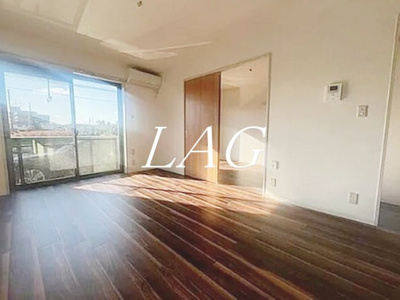 【居間・リビング】 | メゾンプレジール | 洋室のお部屋です。