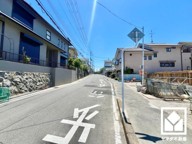宇治市広野町寺山　2期　1号地の前面道路含む現地写真|5月5日　現地写真更新