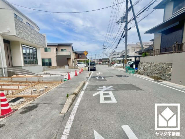 宇治市広野町寺山　2期　1号地の前面道路含む現地写真