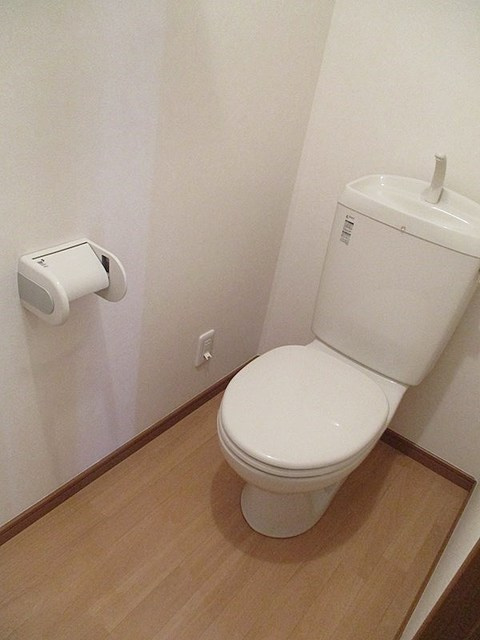 ウエルス戸塚南のトイレ|別号室の参考写真です。現況優先。