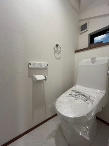 戸建 北区西が丘２丁目のトイレ|現地写真