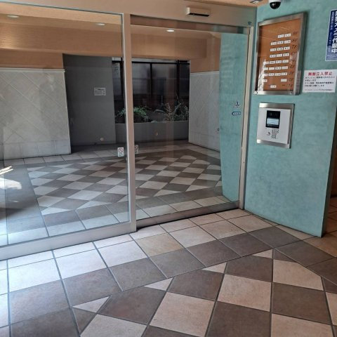 モリスステーションプラザ志木のエントランス