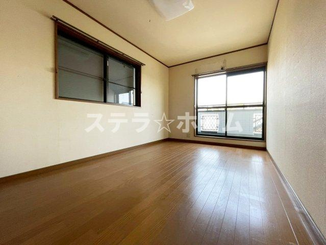 千里山東1 中古戸建の洋室|ゆったりした洋室です