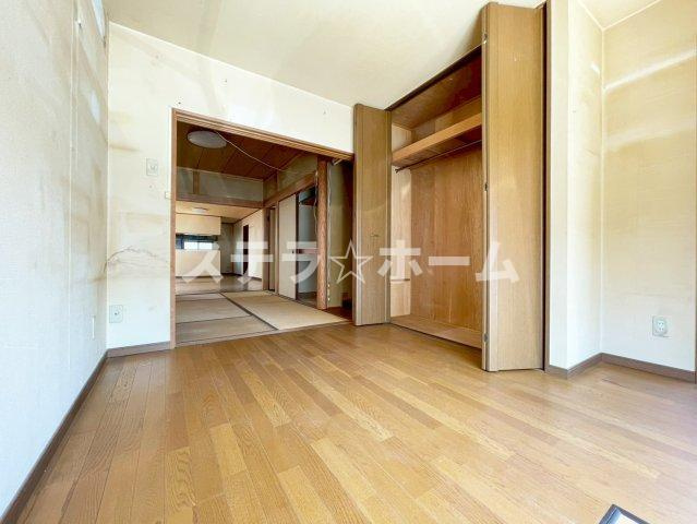千里山東1 中古戸建の洋室|広々とした洋室です