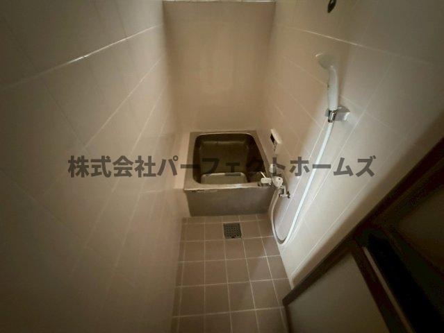 枚方市南中振２丁目の一戸建ての浴室|きれいなお風呂です