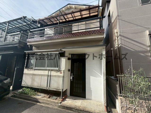 枚方市南中振２丁目の一戸建ての外観|外観もきれいです