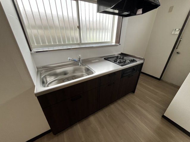 【中古】比企郡吉見町長谷リフォーム中古住宅のキッチン|新品のキッチンです☆