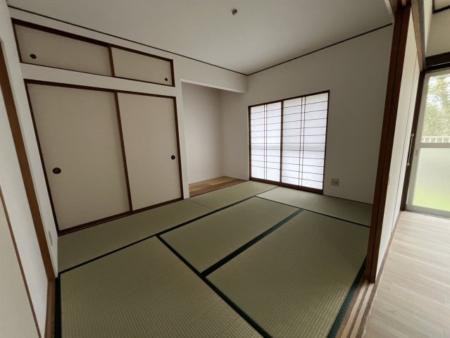 【中古】比企郡吉見町長谷リフォーム中古住宅の和室|1F 6帖和室です