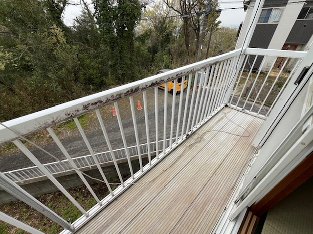 【中古】比企郡吉見町長谷リフォーム中古住宅のバルコニー|お洗濯にも便利なバルコニー付き