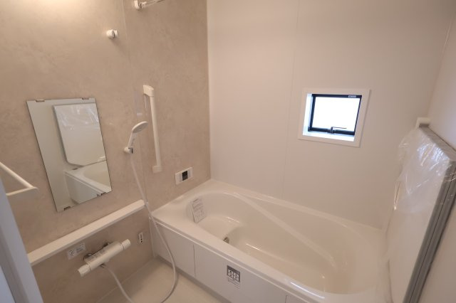 《仲介手数料無料》川越市石原町２丁目40-23新築一戸建てハートフルタウンの浴室