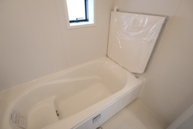 《仲介手数料無料》川越市石原町２丁目40-23新築一戸建てハートフルタウンの浴室