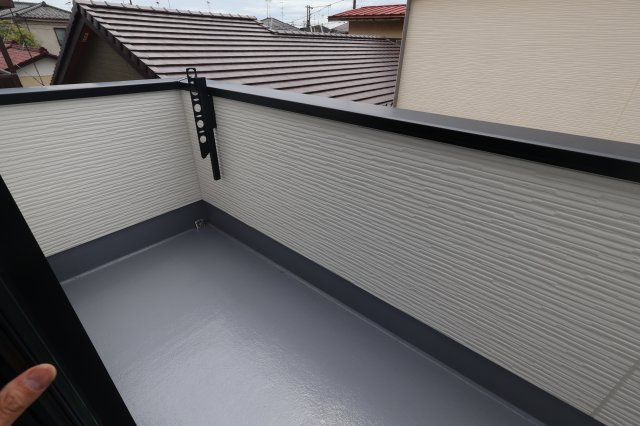 《仲介手数料無料》川越市石原町２丁目40-23新築一戸建てハートフルタウンのバルコニー