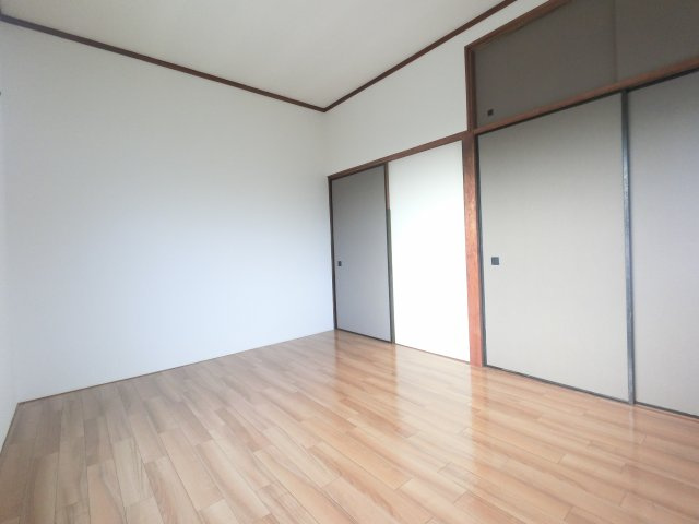 【寝室】