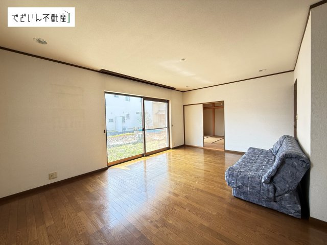【居間・リビング】 | 熊谷市妻沼東4丁目　中古住宅   | 現地(2026年4月撮影)
