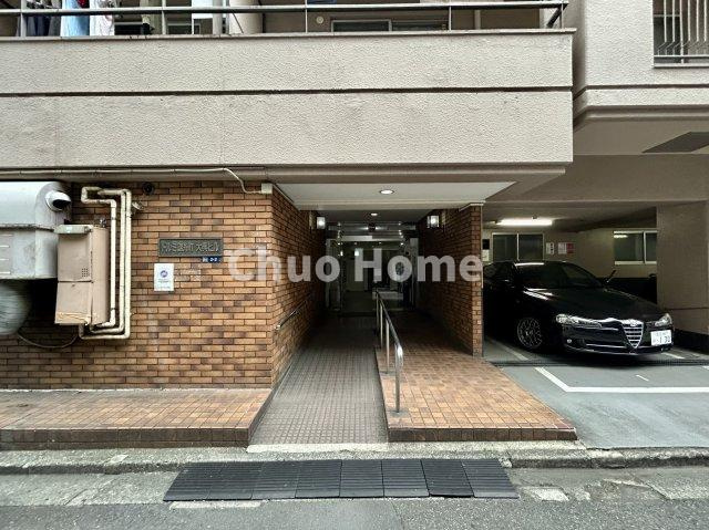 ドルミ錦糸町大興ビルのエントランス|【エントランス】マンションのエントランスは、その物件の印象を決める、顔とも言える場所です。毎日通る場所ですからきれいなのが一番です。