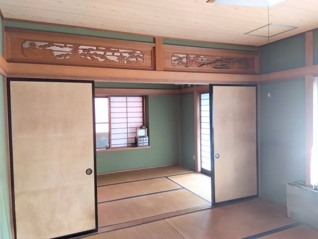 売中古戸建　富士市久沢の和室|開け閉めで空間を自由に仕切り広さを調整できる柔軟な設計になっています。