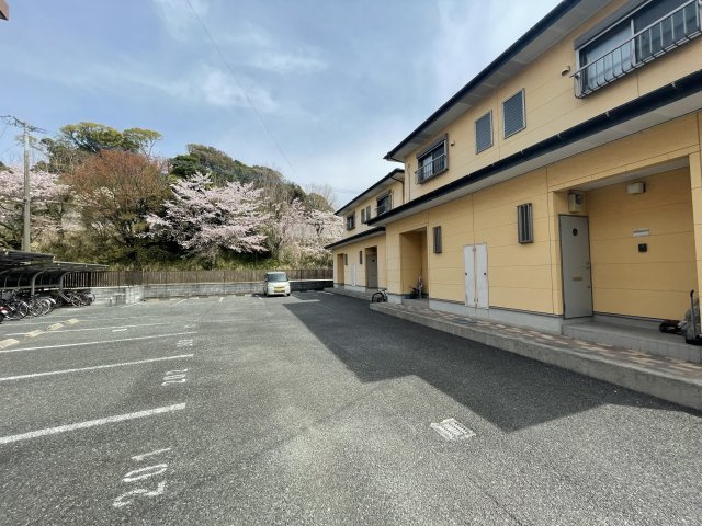 ブルウジュⅡの玄関|綺麗な玄関です★