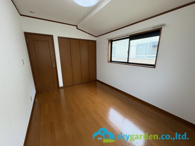 藤沢市辻堂東海岸２丁目　中古戸建　全１棟の洋室|使い勝手のいい洋室です