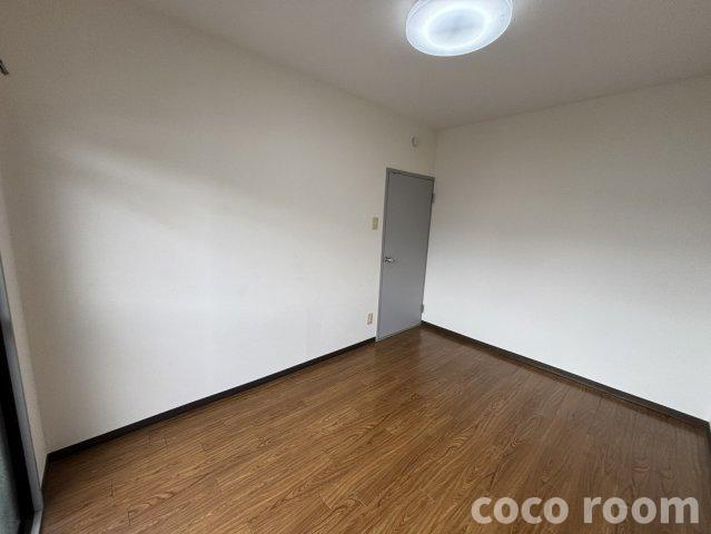 グランメールの洋室