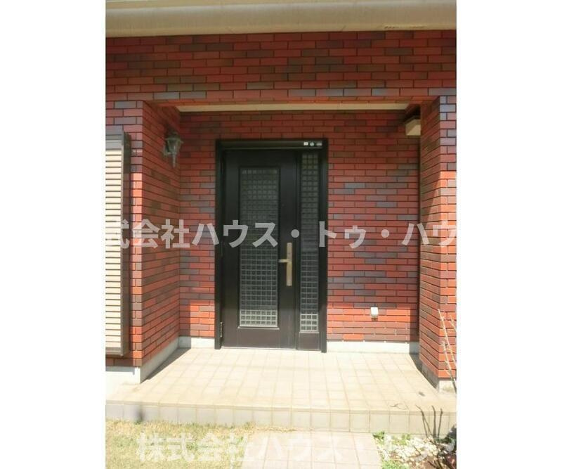 柏市酒井根３丁目貸家のエントランス