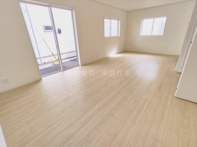 【居間・リビング】の画像