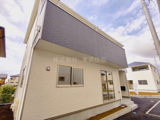 【前面道路含む現地写真】の画像