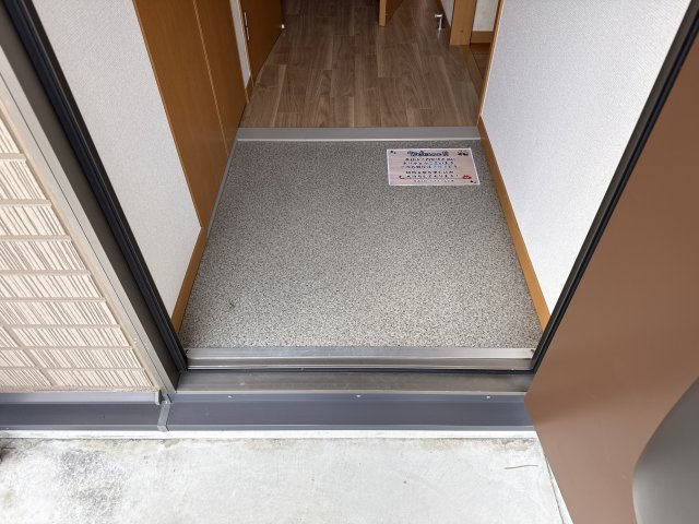 コンフォートテクノIの玄関