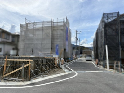 【前面道路含む現地写真】 | 大津市雄琴5丁目11　新築戸建