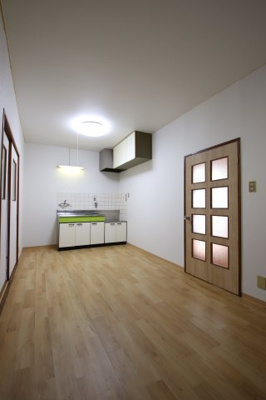 【居間・リビング】 | ロイヤルハイツ