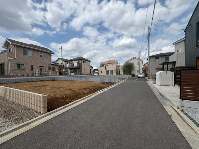 川越市氷川町　建築条件なし売地　西武新宿線『本川越駅』徒歩27分　【川越小学区】の前面道路含む現地写真